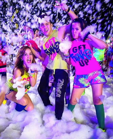 Foam & Glow Party